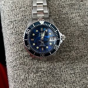 Invicta grand diver abalone woman's watch automatic diamond markers 12, 6, 9